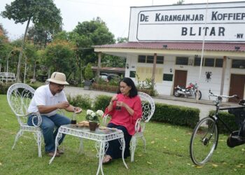Herry Noegroho, pemilik Cafe Karanganyar. Foto Pesonatravel