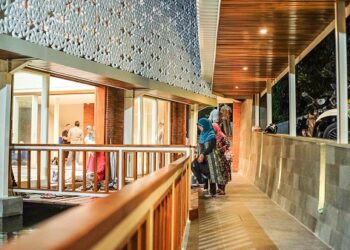 Salah satu sudut Masjid Al Khalid Semampir Kediri. Foto:2sisiarcitect-17