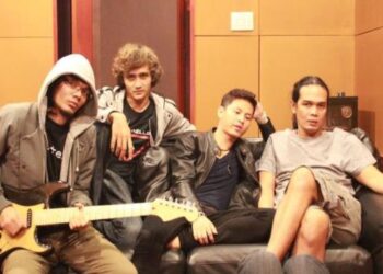 Bupati Trenggalek M. Nur Arifin (dua dari kiri) bersama Pay Slank. Foto: istimewa