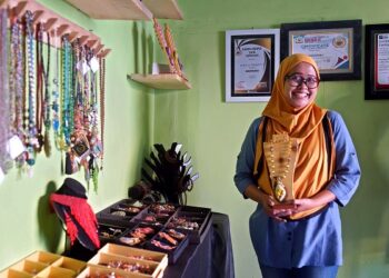 Anna N. Anggraini, pemilik AG handycraft. Foto: Pemkot Kediri