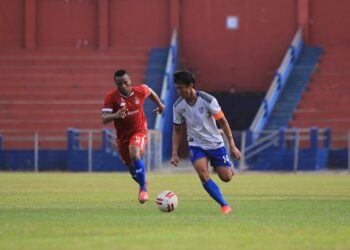 Laga uji coba Persik vs PSG Gresik di Stadion Brawijaya. Foto: istimewa