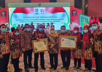 Penerimaan penghargaan TOP 30 Kovablik 2020.