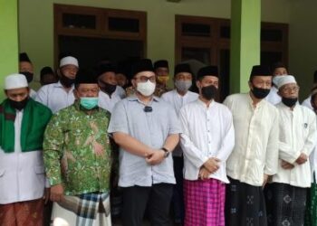 Ikrar Jamaah toriqoh Qodiriyah Naqsabandiyah (Foto: Bacaini.id/Karebet)