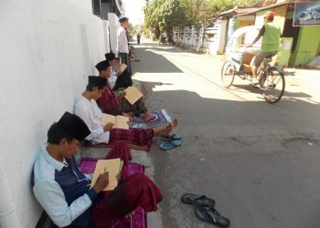 Kuburan Dempul Lirboyo, Tempat Perjanjian Mbah Sholeh Dengan Jin