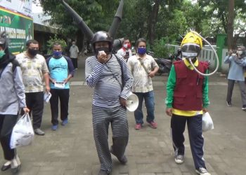 Lucunya Pegawai Puskesmas Jombang Menyamar Jadi Nyamuk
