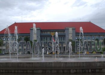 Kantor Pemkot Batu (Foto : Bacaini.id/Moh Badar Rizqullah)