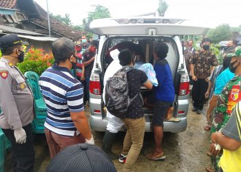 Bapak Gantung Diri, 2 Anaknya Tewas di Blitar