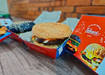 Tebuci, Burger Bakar Murah Dengan Daging Hingga 2 Ons