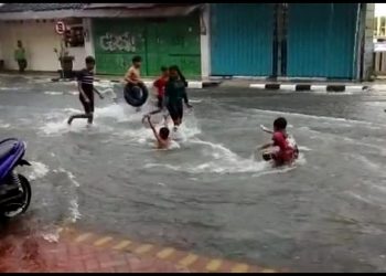 Kota Kediri Dikepung Banjir