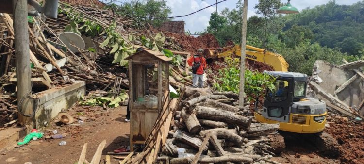 Petaka di Hari Valentine, 20 Orang Hilang di Nganjuk