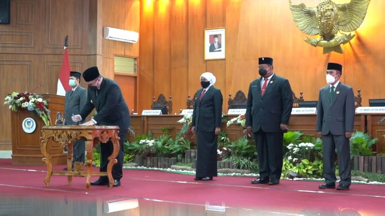 DPRD Kabupaten Kediri Sahkan Dhito Sebagai Bupati