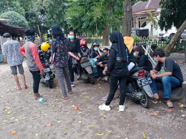 Aksi Memperingati Hari Perempuan Di Kediri Dibubarkan Polisi