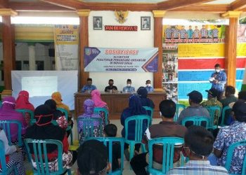 Sosialisasi rokok ilegal oleh Bea Cukai dan Pemkab Jombang. Foto: Bacaini/Syailendra