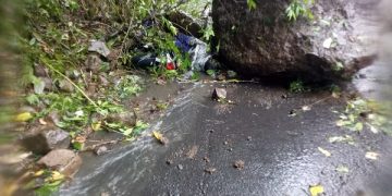 Miris, Pengendara Motor Tewas Tergencet Batu Akibat Gempa