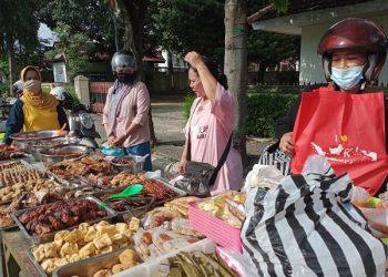 Pasar Takjil Hayam Wuruk Sepi, Mojoroto Ramai