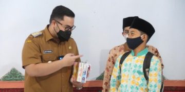 Mas Bup Dhito Percepat Pemberian Insentif Guru Ngaji