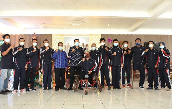 Wali Kota Kediri Lepas Kontingen Paralimpik