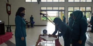 Iriani Annisa Hanindhito Lantik Ketua TP PKK Kecamatan