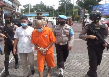 Gila! Gasak Mobil Hanya Butuh 5 Menit