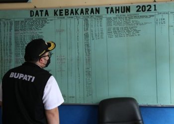 Mas Bup Beri Semangat Petugas Pemadam Kebakaran