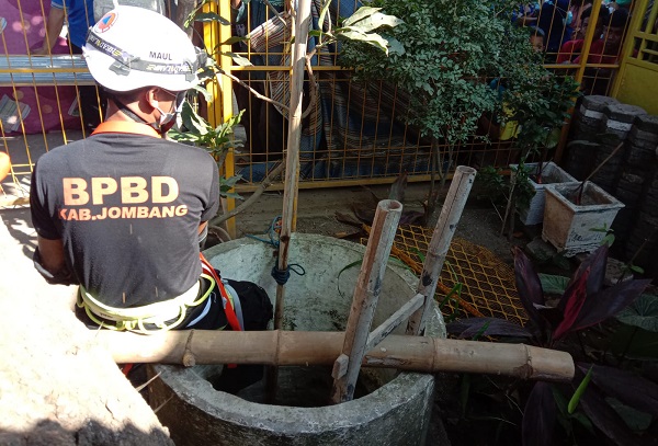 Istri Meninggal Kena Covid, Kakek Terjun ke Dalam Sumur