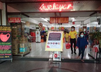 Pengunjung Golden Swalayan Wajib Tunjukkan Bukti Vaksin