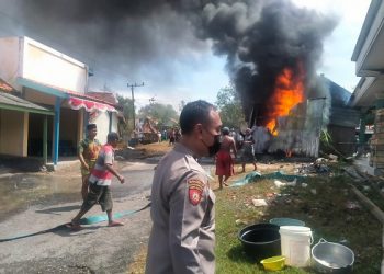Pom Bensin Mini Terbakar, Dua Orang Terluka