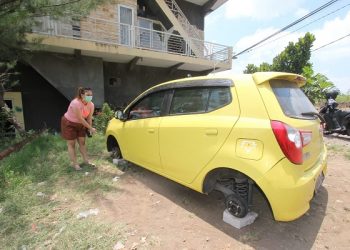 Pulang Karaoke, Lili Kaget Setengah Mati Lihat Mobilnya
