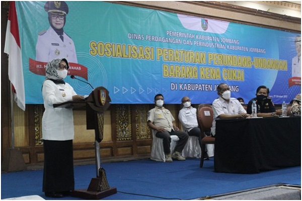 Pemkab Jombang Sosialisasikan Dana Cukai ke PKL
