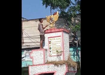 Heboh, Patung Garuda Dirusak di Nganjuk