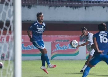 Arema FC Sukses Kudeta Persib Bandung di Peringkat II Liga 1 2021