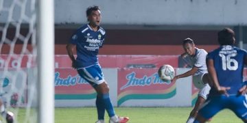 Arema FC Sukses Kudeta Persib Bandung di Peringkat II Liga 1 2021