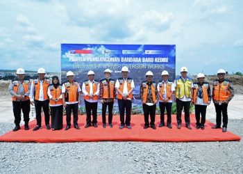 Luhut Pastikan Tak Ada Yang Mengganggu Bandara Kediri