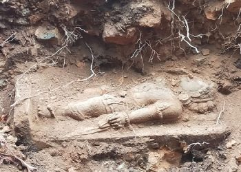 Temuan arca Nandiswara di situs Pande Gong Desa Menganto, Kecamatan Mojowarno, Jombang. Foto: bacaini/Syailendra