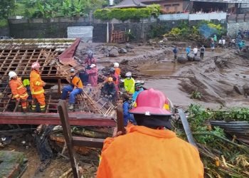 Banjir Bandang Terjang Kota Batu, Dua Orang Hilang