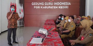 Peringati Hari Guru, RSUD SLG Kediri Beri Layanan Kesehatan Gratis