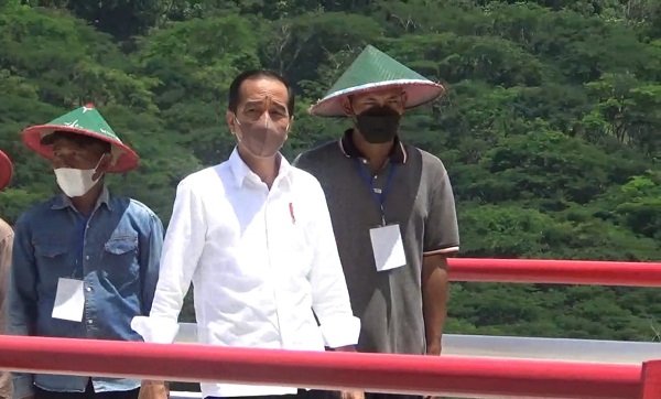 Presiden Jokowi Resmikan Bendungan Trenggalek dan Bojonegoro