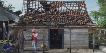 Angin Kencang Rusak Puluhan Bangunan di Jombang
