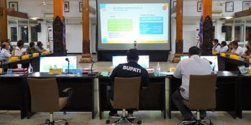 Mas Bup Targetkan Serapan Vaksinasi Lansia 60 Persen