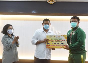 Wali Kota Kediri Beri Bonus Atlet dan Pelatih