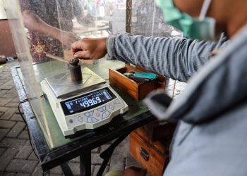 Disperdagin Tera Ulang Timbangan Pasar Tradisional