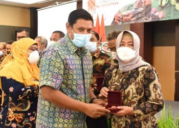 16 Pendonor Darah Terima Penghargaan Wali Kota Kediri