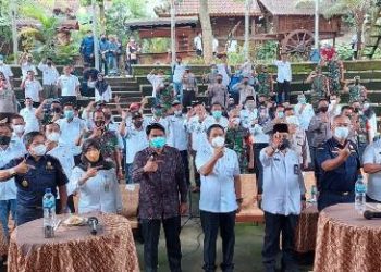 Wabup Jombang Ajak Perangi Rokok Ilegal