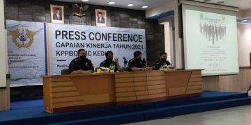 Konferensi Pers capaian kinerja KPPBC Kediri tahun 2021. Foto:Bacaini/Novira