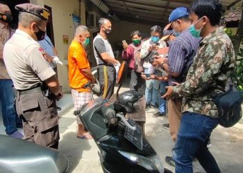 Residivis Terekam Kamera Pengawas Mencuri di Toko Kelontong