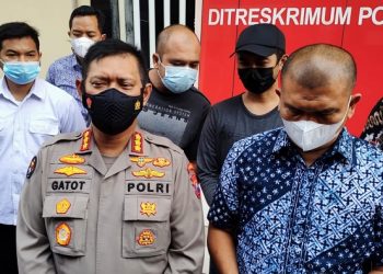 Ditangkap Polisi, Penendang Sesajen di Gunung Semeru Minta Maaf