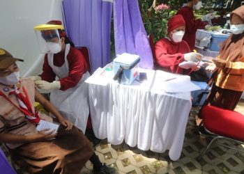 Vaksinasi anak usia 6-11 tahun di Kota Kediri dijamin aman. Foto: Humas