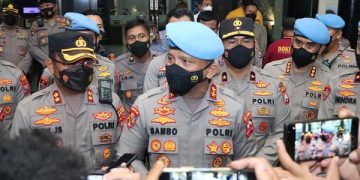 Kadivpropam Polri, Irjen Pol Ferdy Sambo saat kunjungan ke Polres Nganjuk. Foto: Bacaini/Asep Bahar