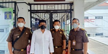 Terpidana korupsi kasus PDAM Tulungagung, Djoko Hariyanto saat berada di Rutan Kejati Surabaya. Foto: Kejari Tulungagung