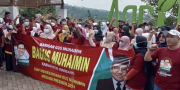 Relawan Jombang deklarasi dukungan Gus Muhaimin maju Pilpres 2024. Foto: Bacaini/Syailendra